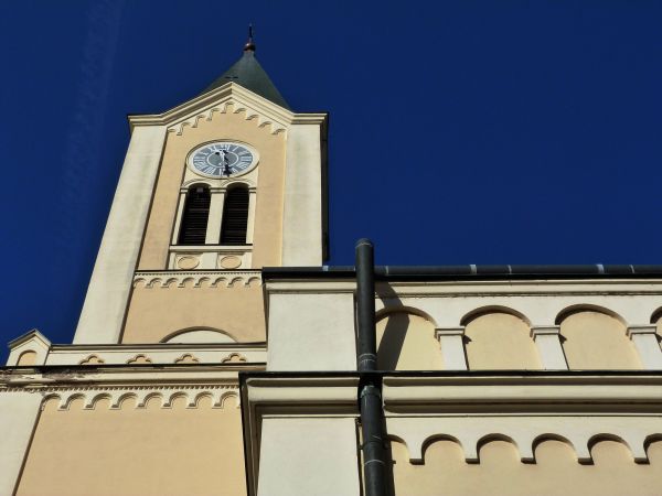 Cost of Church Gutter Installation in Spanish Fork